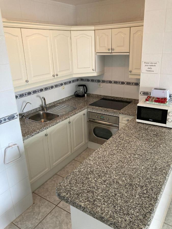 Victoria Court 2, Los Cristianos Guincho  Bagian luar foto